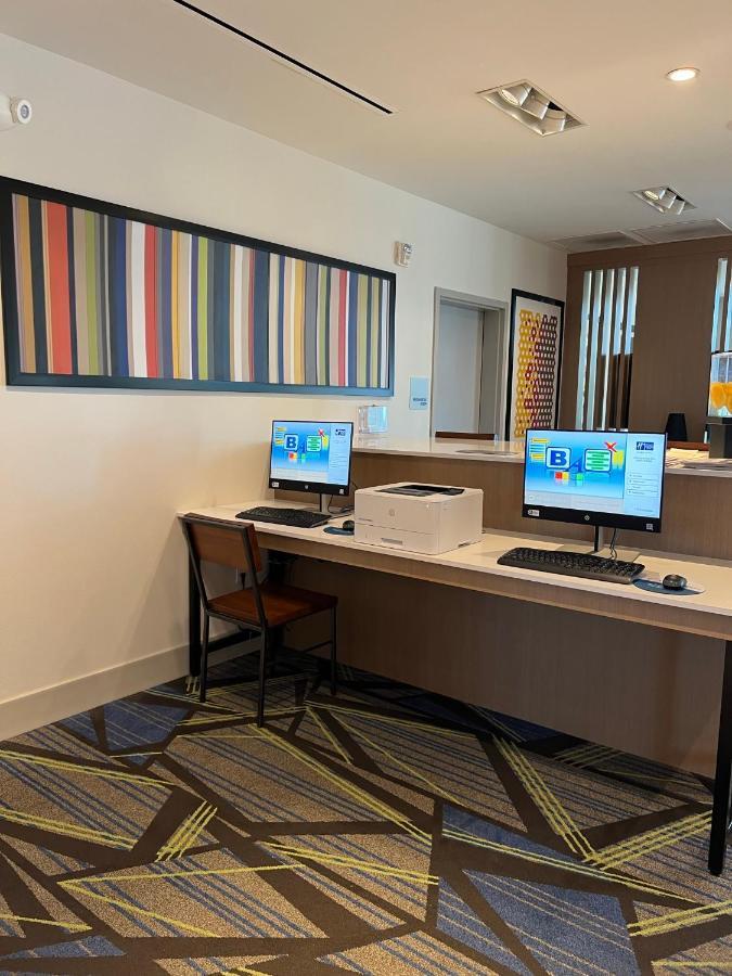 Holiday Inn Express & Suites - Ukiah By Ihg 外观 照片