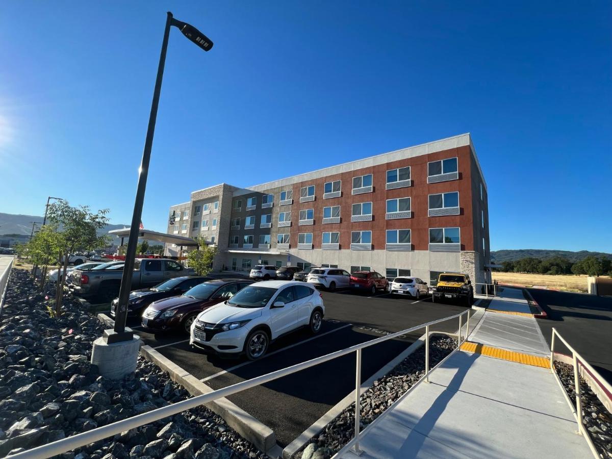 Holiday Inn Express & Suites - Ukiah By Ihg 外观 照片