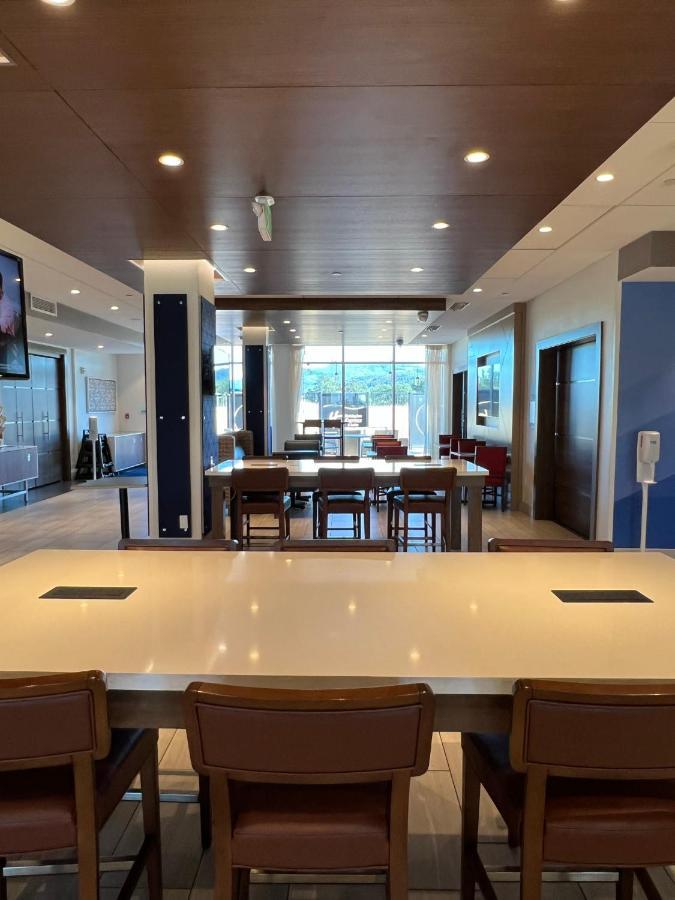 Holiday Inn Express & Suites - Ukiah By Ihg 外观 照片