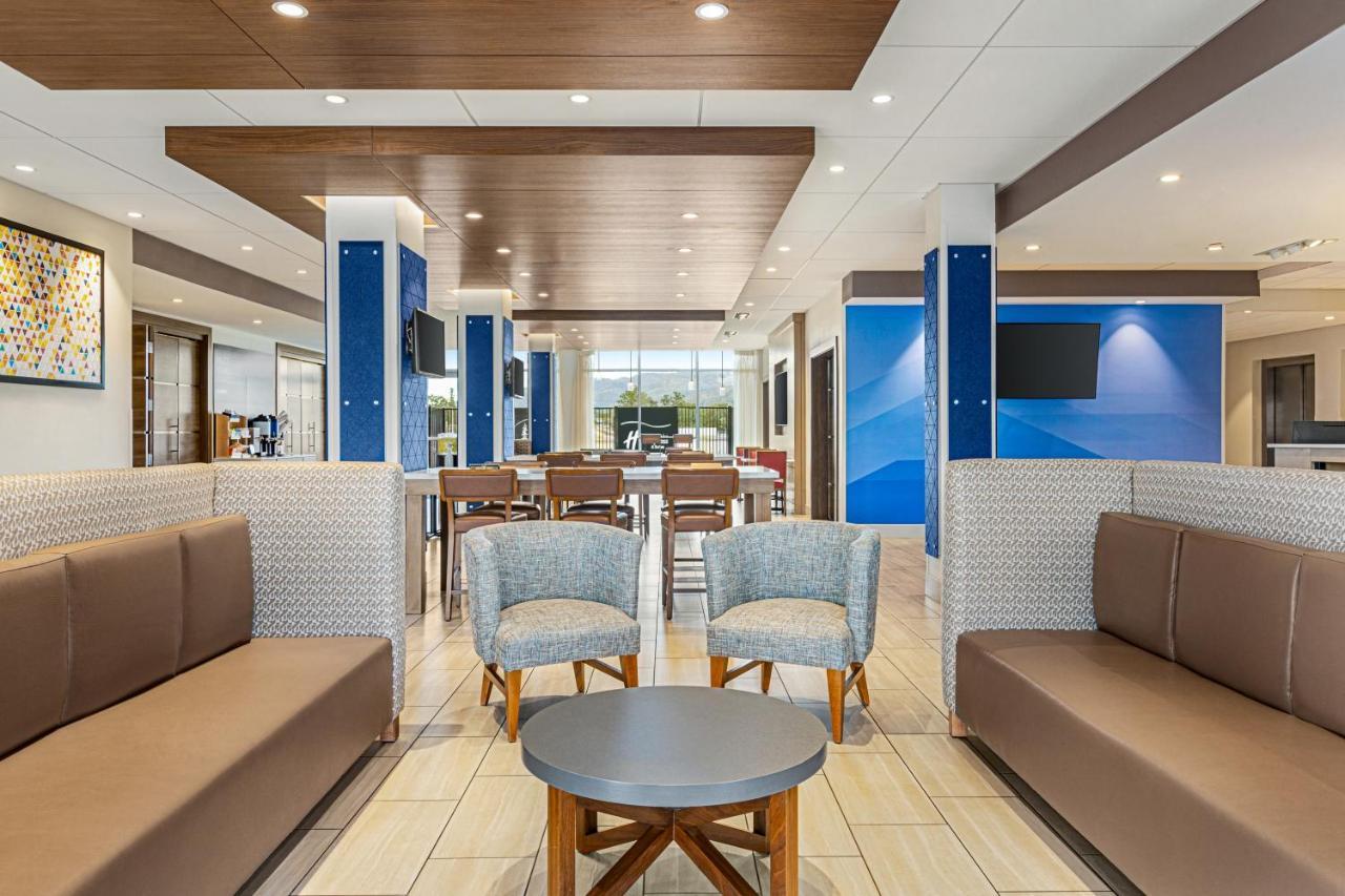 Holiday Inn Express & Suites - Ukiah By Ihg 外观 照片